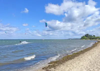 Kitesurfer auf der Wohlenberger Wiek