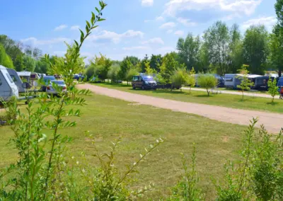 Weitere Stellplätze im Bereich D und E des Campingplatzes