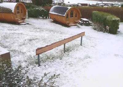 Tönni 1 und Tönni 2 im Winter