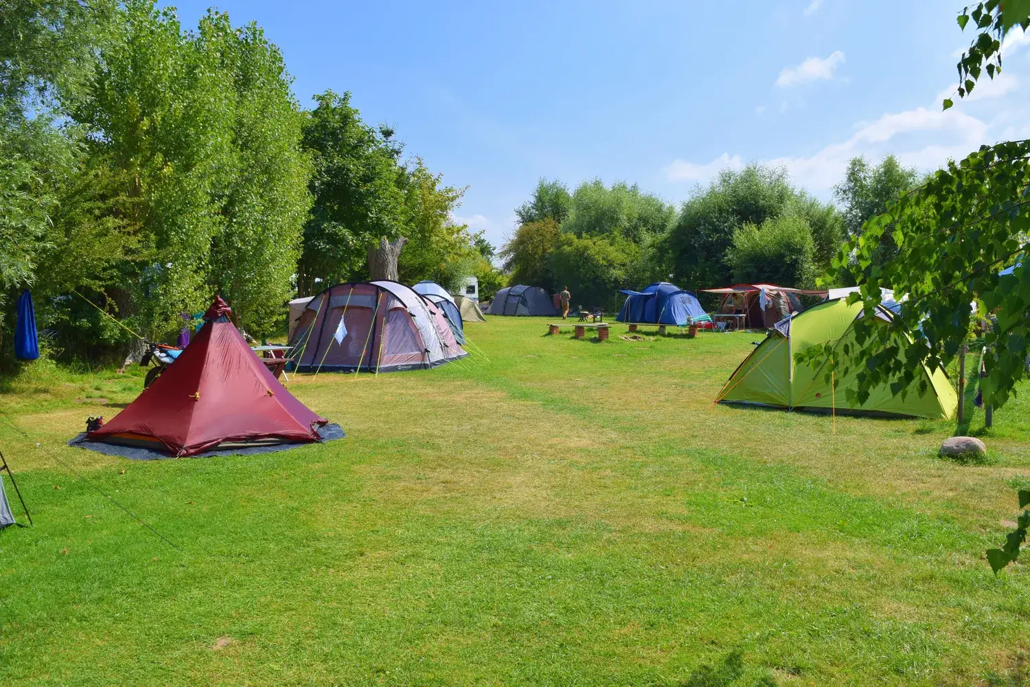 Zeltwiese des Campingplatzes Liebeslaube