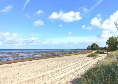 Ruhige Ostsee bei ablandigem Wind